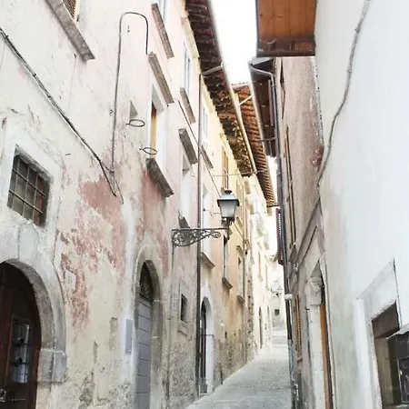 Holiday home La Dimora Di Via San Francesco Tagliacozzo